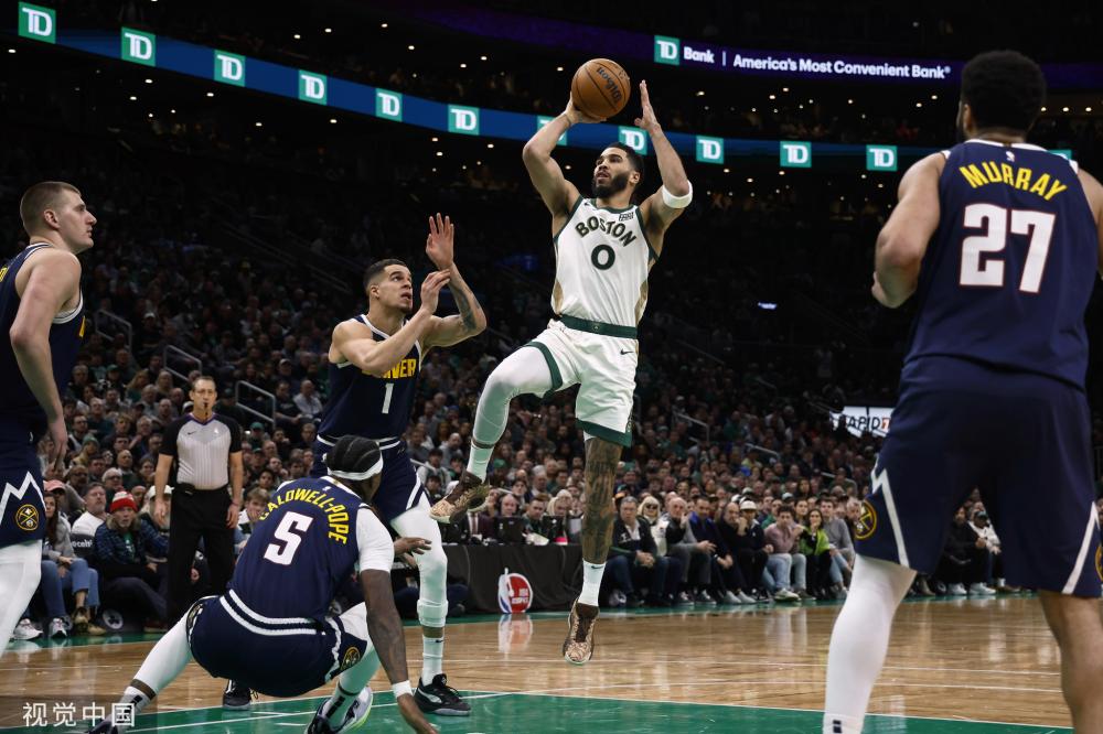 他不仅仅是 他不仅仅是